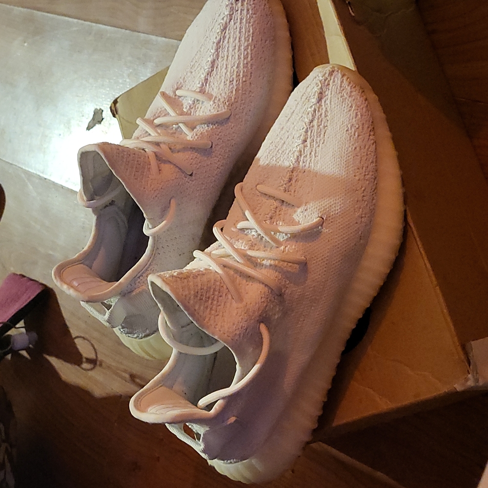 Yeezy Boost 350 V2 Triple White Sz 8.5